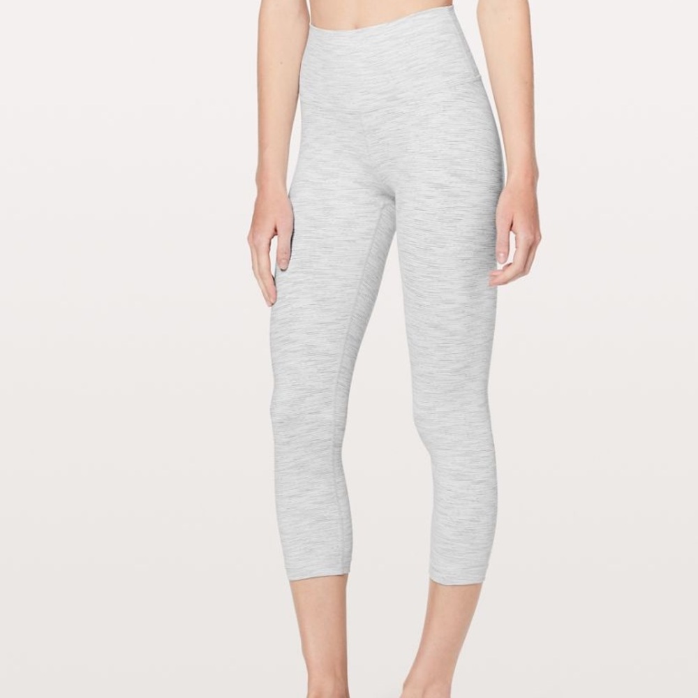Lululemon Wonder Under Crop
